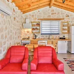 Spacious 2br Stone With Pool & Bbq Kalkan