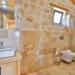 Spacious 2br Stone With Pool & Bbq Semesterbostad Kalkan