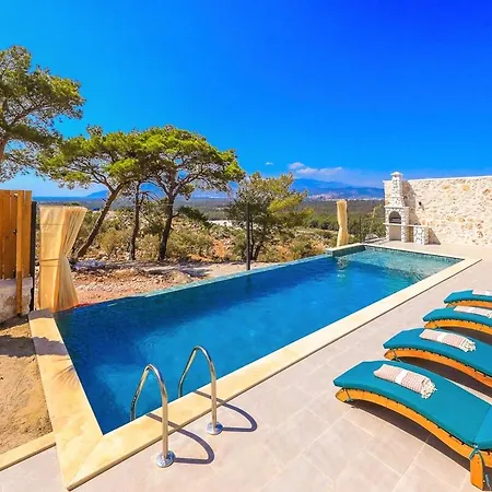 Сasa de vacaciones Spacious 2br Stone With Pool & Bbq *