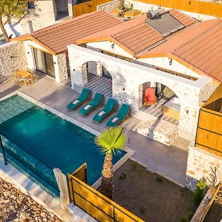 Spacious 2br Stone With Pool & Bbq Сasa de vacaciones Kalkan
