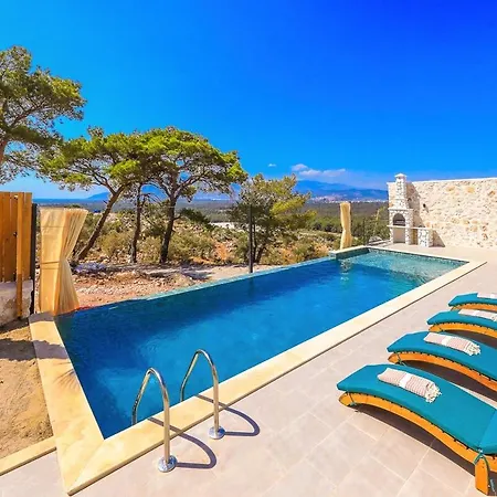 Holiday home Spacious 2br Stone With Pool & Bbq *