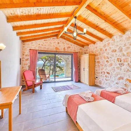 Spacious 2br Stone With Pool & Bbq * Kalkan