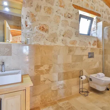 Spacious 2br Stone With Pool & Bbq Nyaraló Kalkan