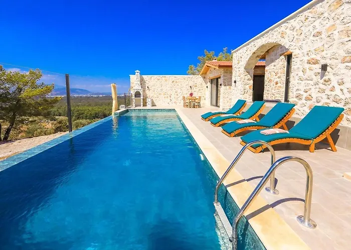 Hébergement de vacances Spacious 2br Stone With Pool & Bbq Kalkan