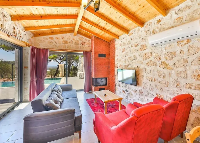 Дом отдыха Spacious 2br Stone With Pool & Bbq