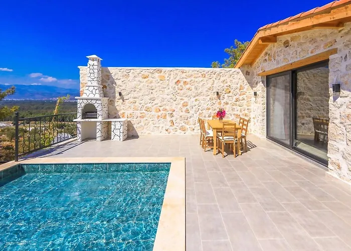 Spacious 2br Stone With Pool & Bbq Дом отдыха
