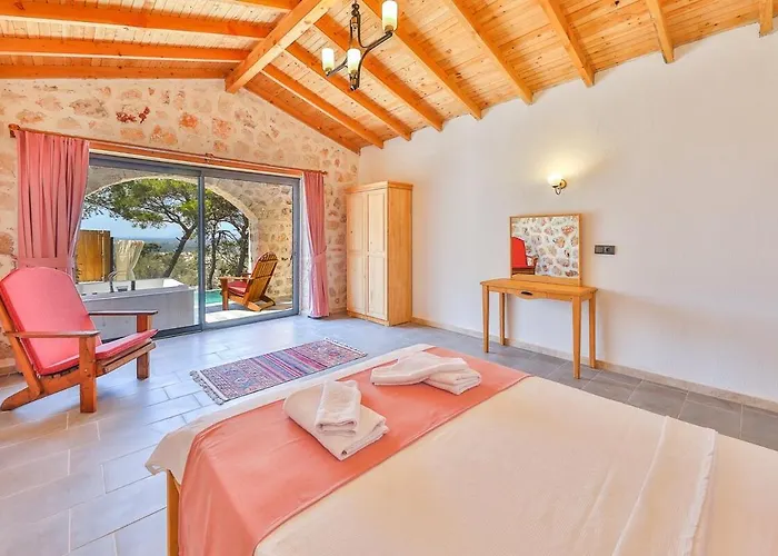 Spacious 2br Stone With Pool & Bbq Калкан