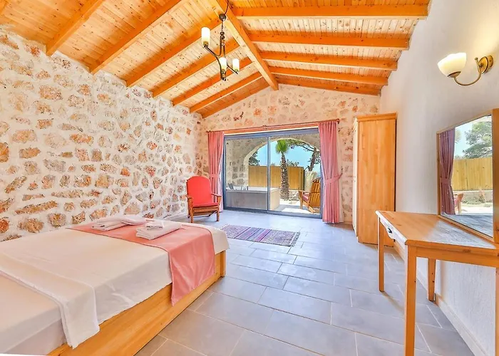 Spacious 2br Stone With Pool & Bbq Дом отдыха